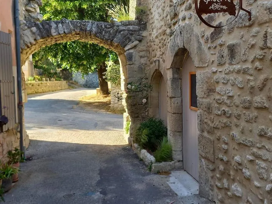 Le Clos Du Rempart - 2 A 4 Pers. Saint-Restitut